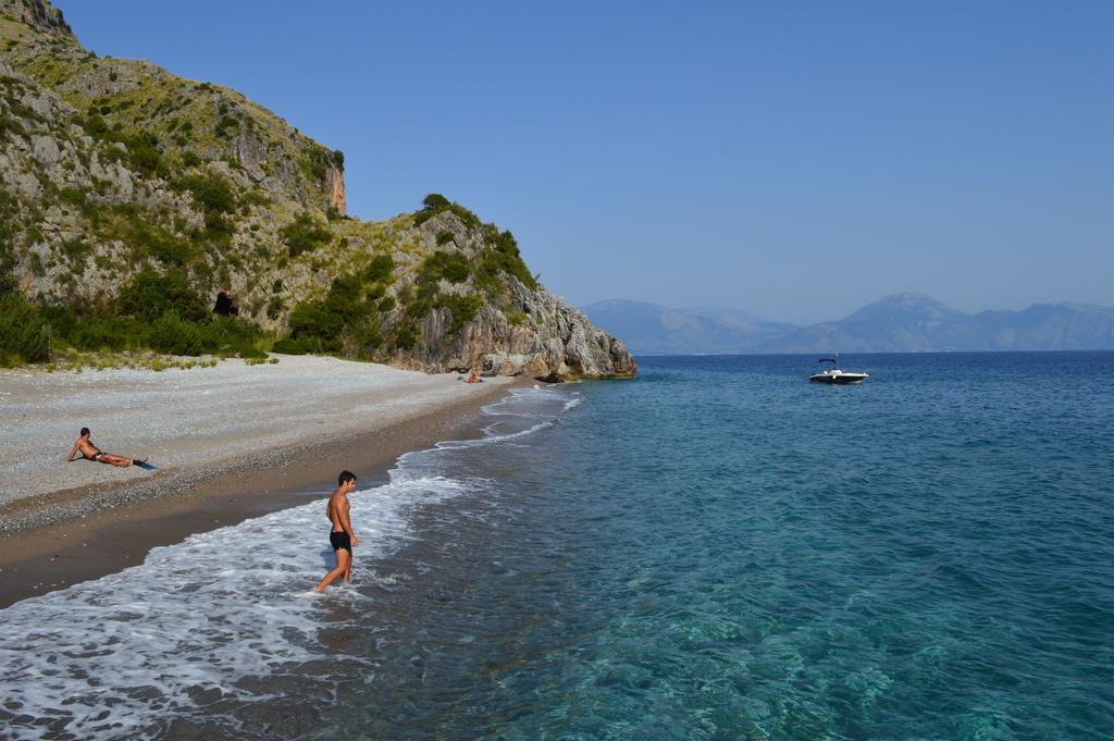 Albergo Tirreno Marina di Camerota Ngoại thất bức ảnh