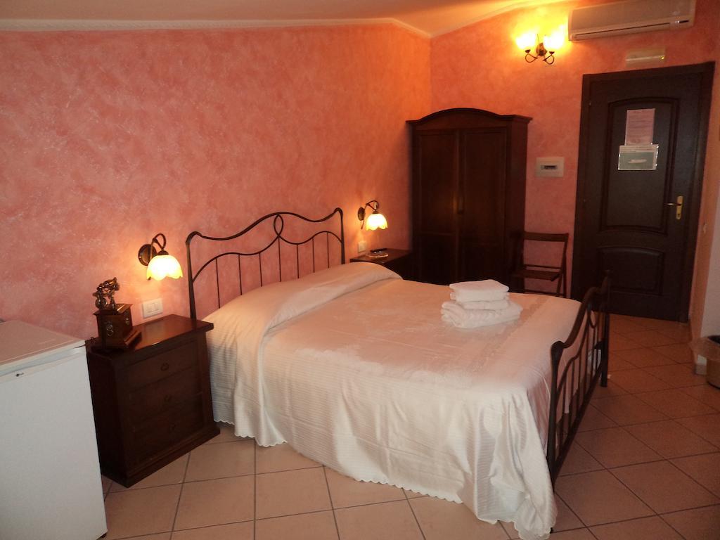 Albergo Tirreno Marina di Camerota Phòng bức ảnh