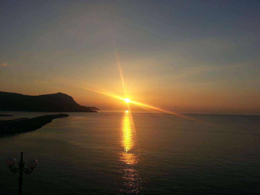 Albergo Tirreno Marina di Camerota Ngoại thất bức ảnh
