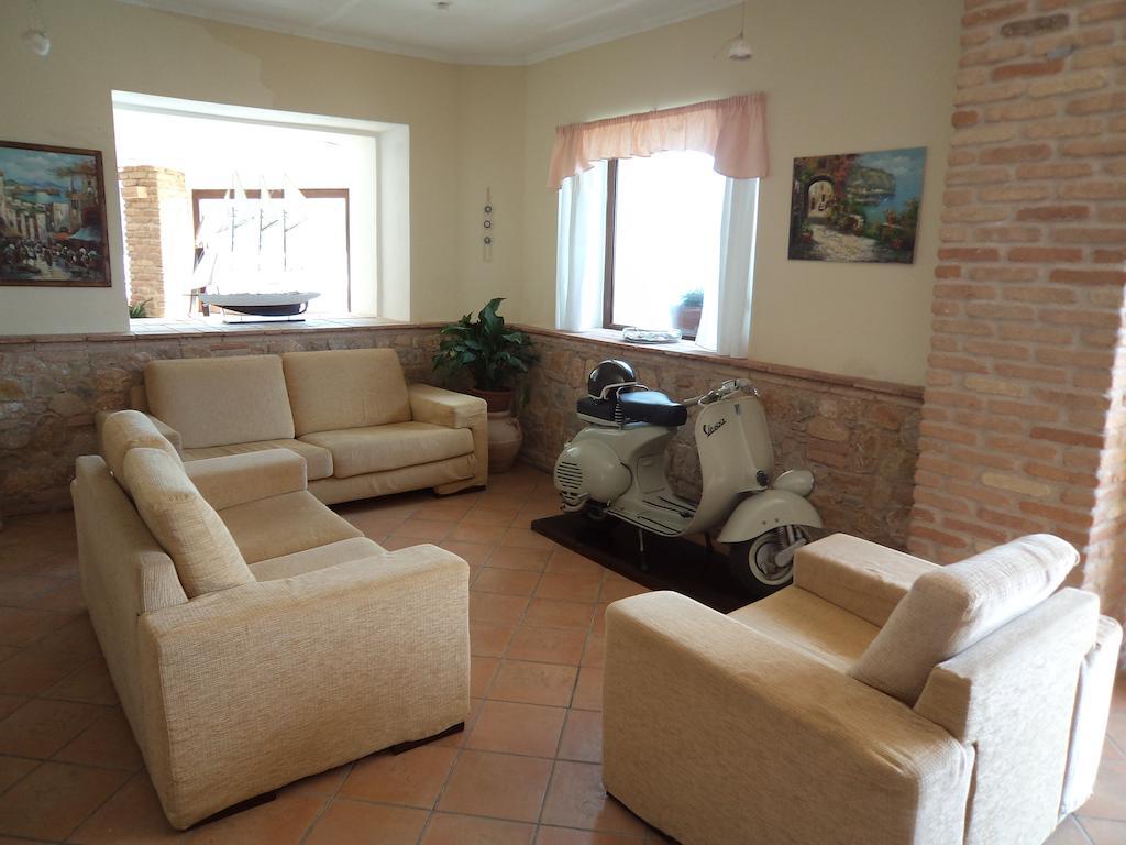 Albergo Tirreno Marina di Camerota Ngoại thất bức ảnh