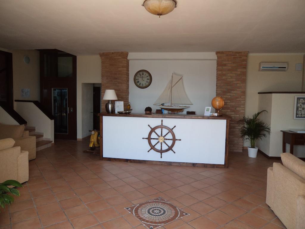 Albergo Tirreno Marina di Camerota Ngoại thất bức ảnh