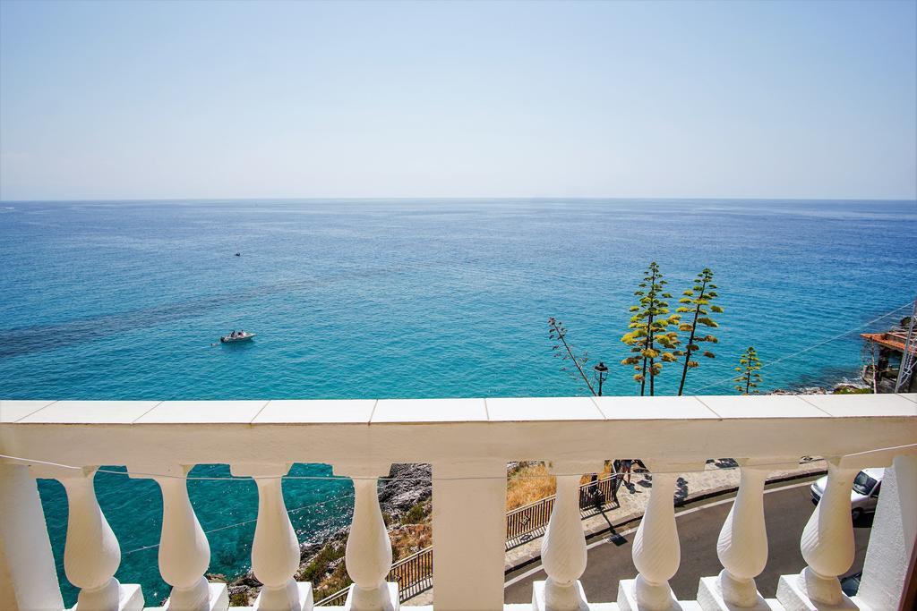 Albergo Tirreno Marina di Camerota Ngoại thất bức ảnh