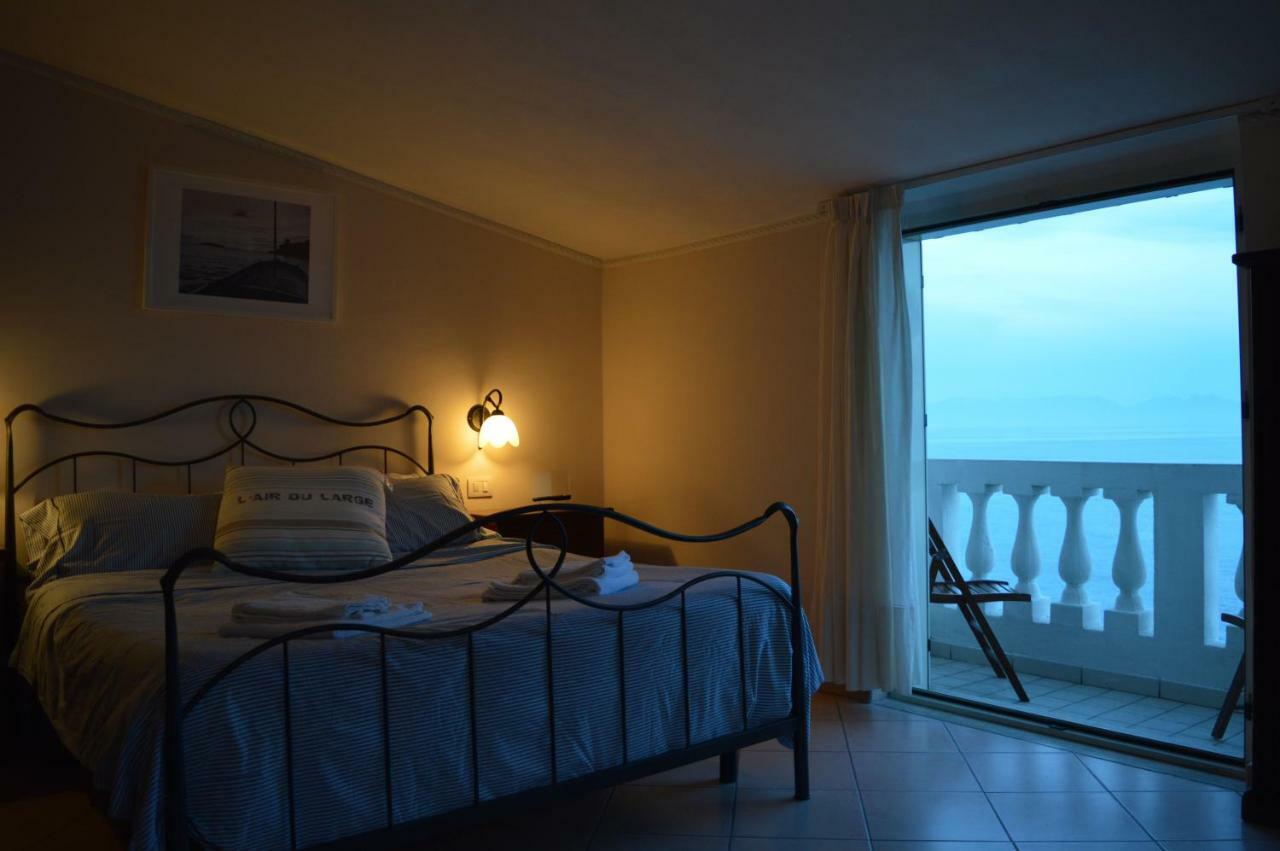 Albergo Tirreno Marina di Camerota Ngoại thất bức ảnh
