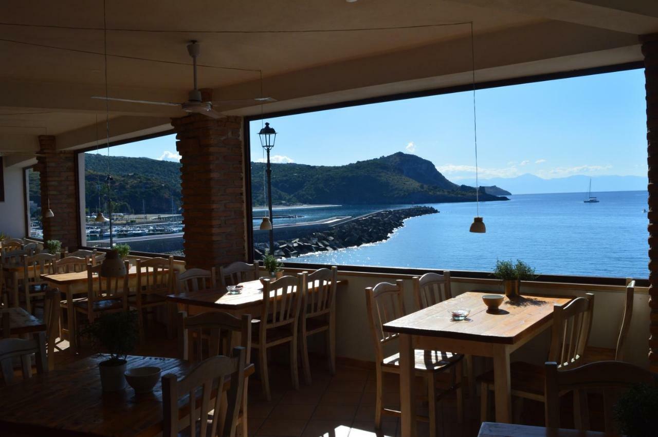 Albergo Tirreno Marina di Camerota Ngoại thất bức ảnh